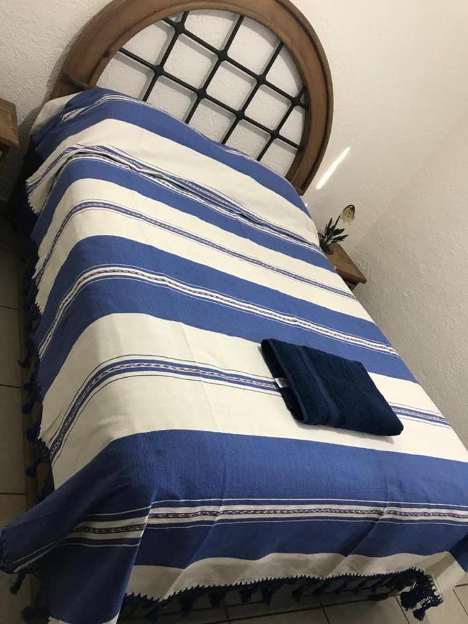 Departamento La Crucecita, Con Aire Acondicionado, Excelente Ubicacion, En Segunda Planta Apartment Santa Cruz Huatulco Luaran gambar